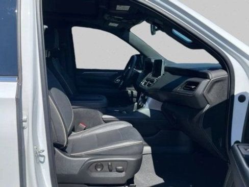 Used 2022 GMC Yukon SLT w/ SLT Premium Package RWD image 13