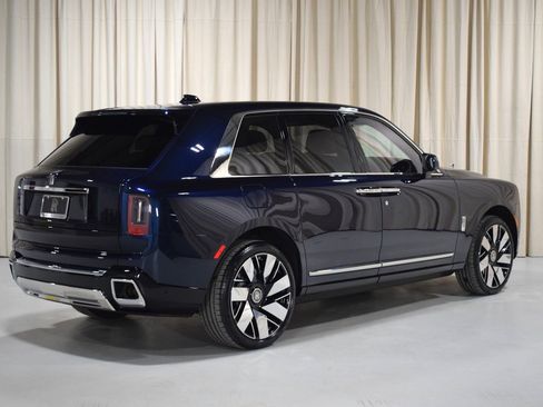 New 2026 Rolls-Royce Cullinan image 2