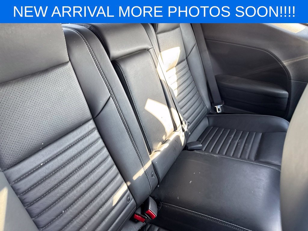 Used 2012 Dodge Challenger R/T RWD image 16