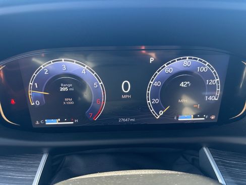 Used 2023 Jeep Wagoneer Series III w/ Premium Group I image 7