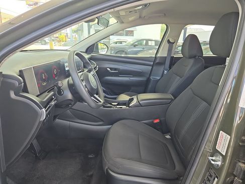 Used 2025 Hyundai Tucson SEL FWD image 9