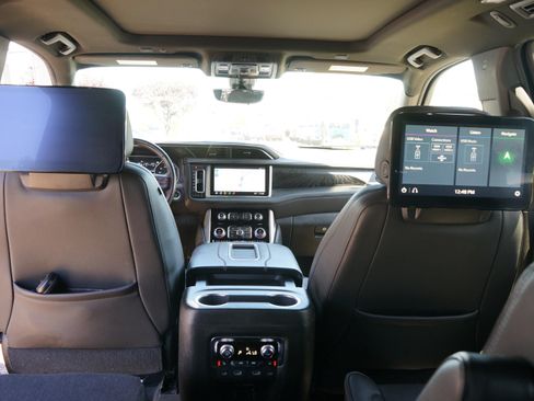 Used 2021 GMC Yukon Denali w/ Denali Ultimate Package AWD/4WD image 20