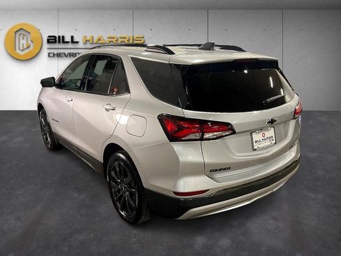Used 2022 Chevrolet Equinox RS image 12