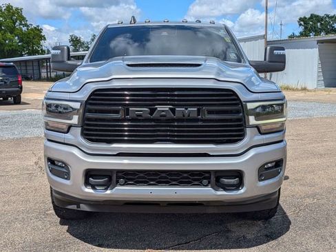 Used 2023 RAM 2500 Laramie AWD/4WD image 9