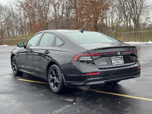 Certified 2025 Honda Accord SE image 6