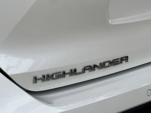 Used 2020 Toyota Highlander Limited AWD/4WD image 34