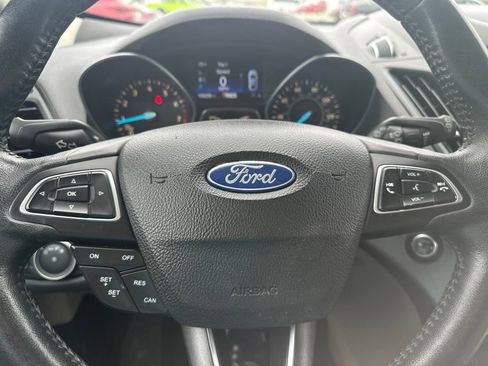 Used 2019 Ford Escape SEL FWD image 11