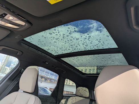 New 2026 Volvo XC60 B5 Plus w/ Protection Package Premier image 13