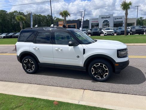 Used 2021 Ford Bronco Sport Outer Banks AWD/4WD image 3