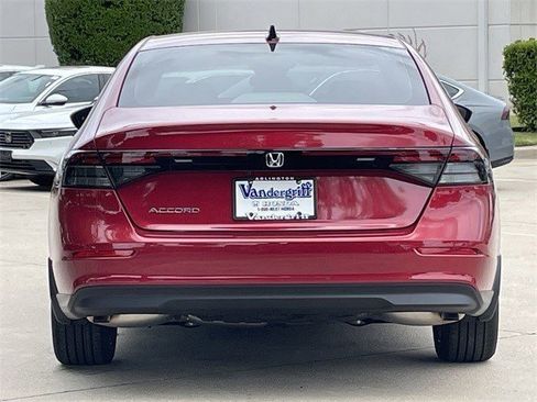 New 2025 Honda Accord SE image 5