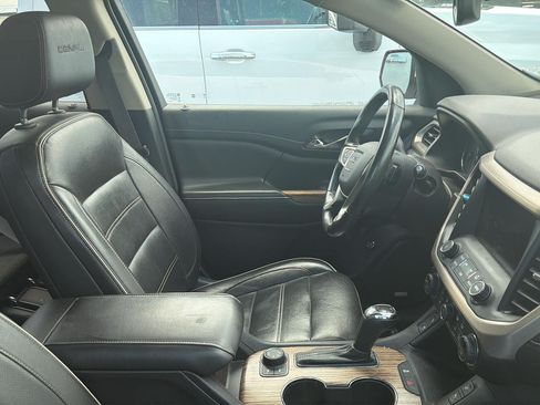 Used 2019 GMC Acadia Denali w/ Technology Package AWD/4WD image 12