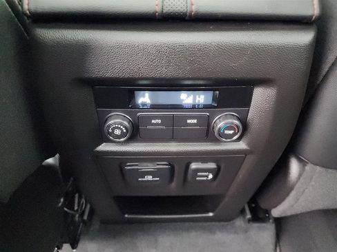 Used 2023 Chevrolet Traverse RS image 19