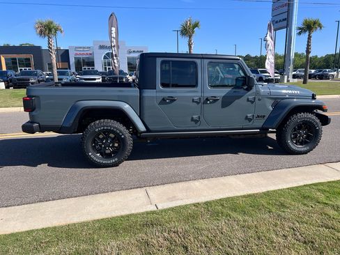 New 2026 Jeep Gladiator Willys image 4