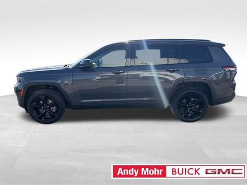 Used 2023 Jeep Grand Cherokee L Limited w/ Black Appearance Package AWD/4WD image 7