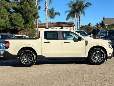 New 2025 Ford Maverick XLT w/ XLT Luxury Package image 4