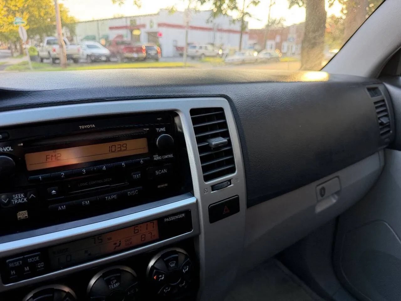 Used 2003 Toyota 4Runner Sport AWD/4WD image 29