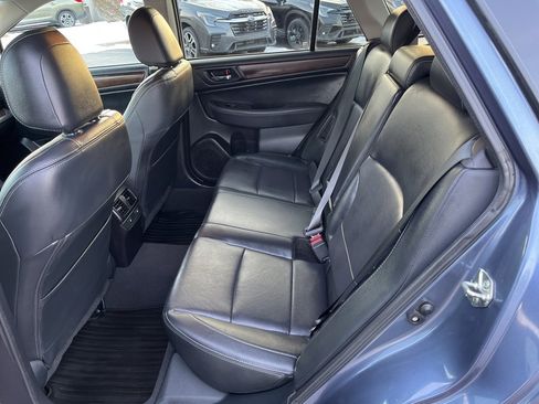 Used 2016 Subaru Outback 3.6R Limited image 10