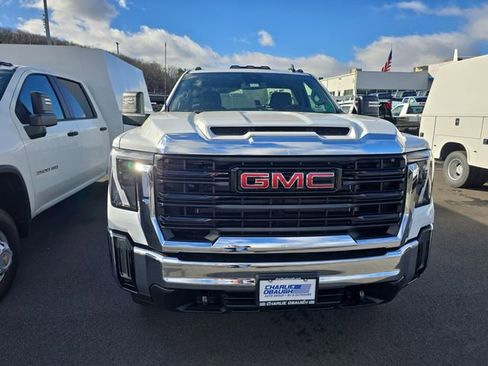 New 2026 GMC Sierra 3500 Pro w/ Convenience Package image 7