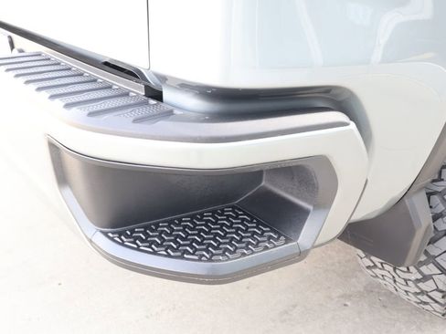 Used 2023 GMC Sierra 1500 Elevation image 35