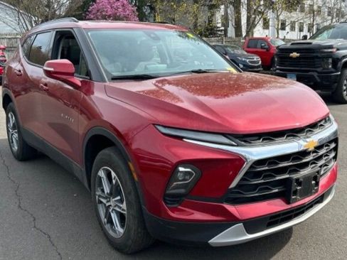 Used 2023 Chevrolet Blazer LT AWD/4WD image 1