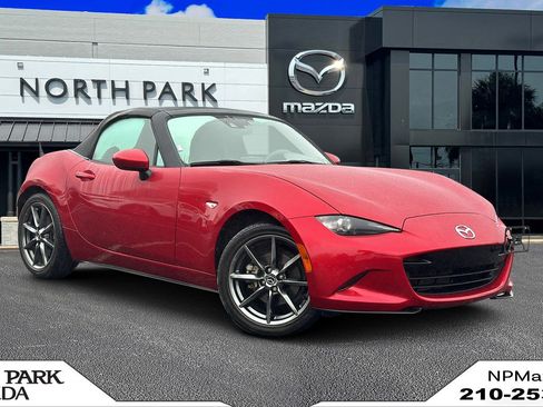 Used 2016 MAZDA MX-5 Miata Grand Touring image 1