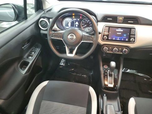 Used 2021 Nissan Versa SV FWD image 14