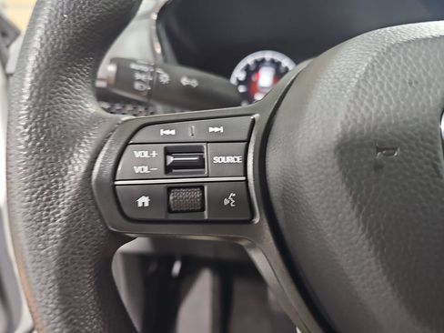 Used 2025 Honda CR-V EX image 16