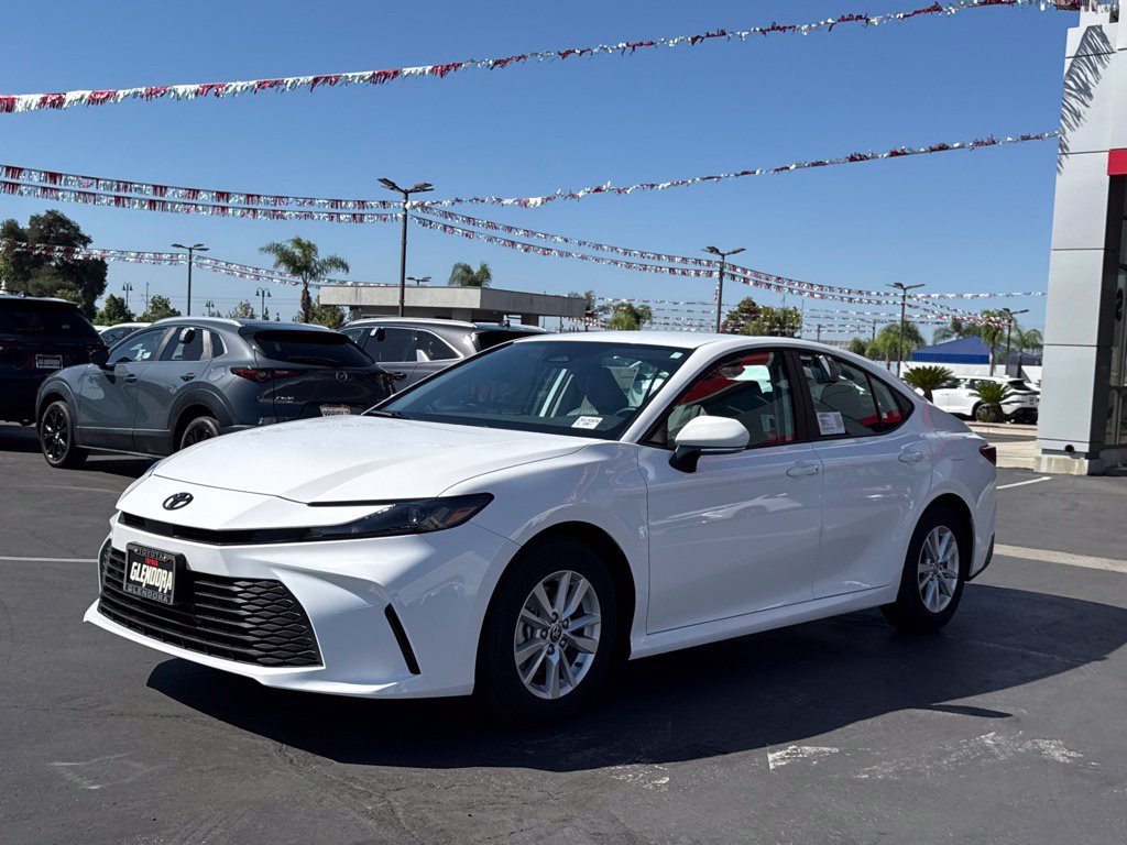 New 2026 Toyota Camry LE FWD image 5