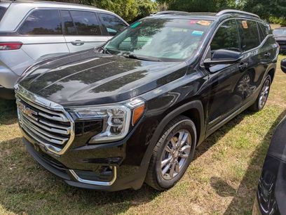 Used 2022 GMC Terrain SLT w/ Infotainment Package II
