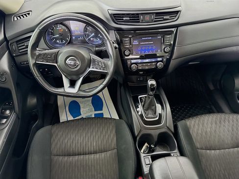 Used 2018 Nissan Rogue SV w/ Premium Package FWD image 27