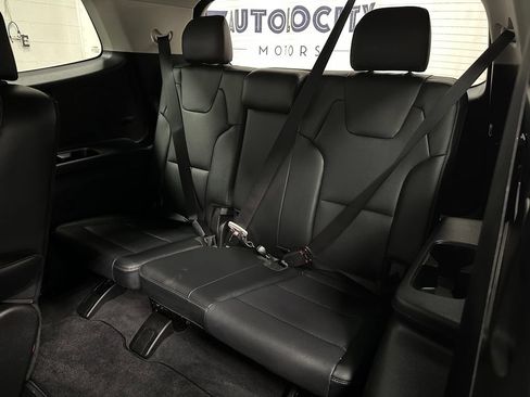 Used 2024 Kia Telluride EX w/ EX Captain's Chair Package AWD/4WD image 24
