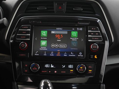 Used 2023 Nissan Maxima SL FWD image 17