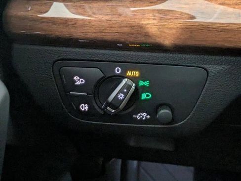 Used 2023 Audi Q5 2.0T Premium Plus w/ Premium Plus Package image 19