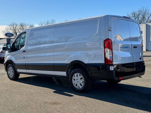 Used 2024 Ford E-Transit Low Roof image 5