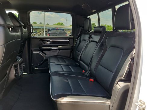 Used 2025 RAM 1500 Laramie AWD/4WD image 12