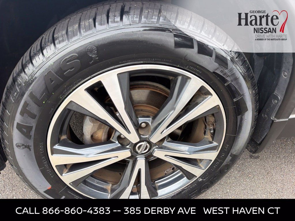 Certified 2020 Nissan Rogue SV w/ Premium Package AWD/4WD image 39