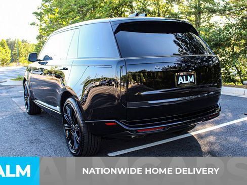 Used 2025 Land Rover Range Rover Long Wheelbase SE AWD/4WD image 5