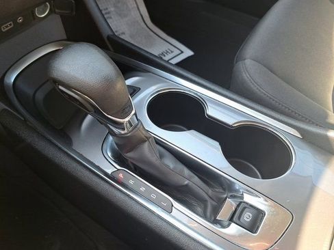 Used 2024 Chevrolet Malibu LT FWD image 17