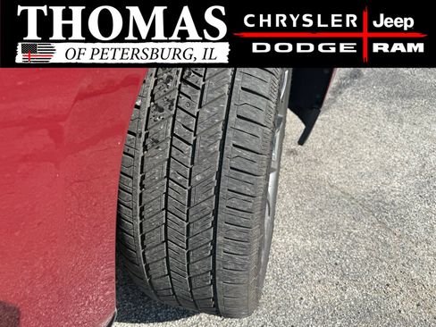 Used 2018 Chevrolet Suburban Premier AWD/4WD image 10