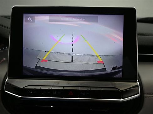 Used 2022 Jeep Compass Limited image 19