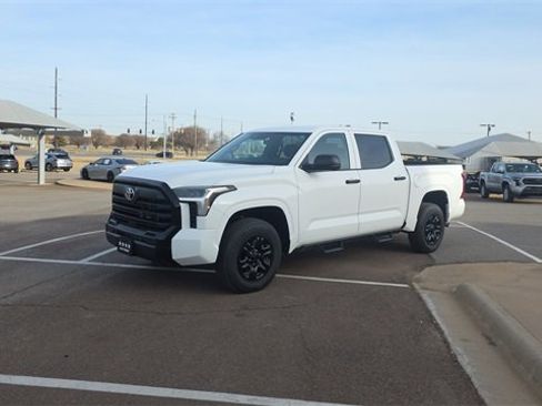 Used 2025 Toyota Tundra SR image 2