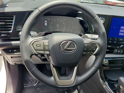 Used 2025 Lexus NX 250 FWD w/ Accessory Package (K3) image 21
