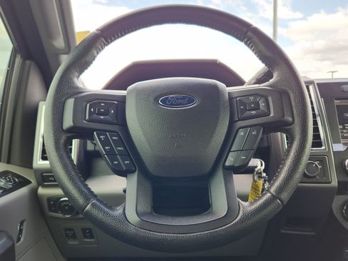 Used 2015 Ford F150 XLT w/ Equipment Group 301A Mid RWD image 22