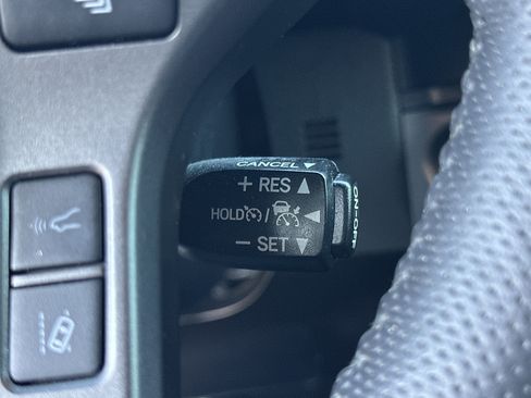 Used 2022 Toyota Tacoma TRD Off-Road image 12