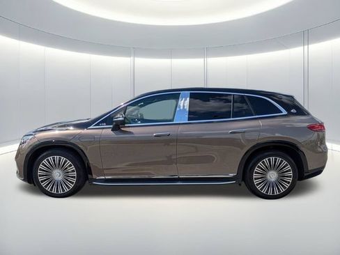 Used 2024 Mercedes-Benz Maybach EQS 680 4MATIC image 3