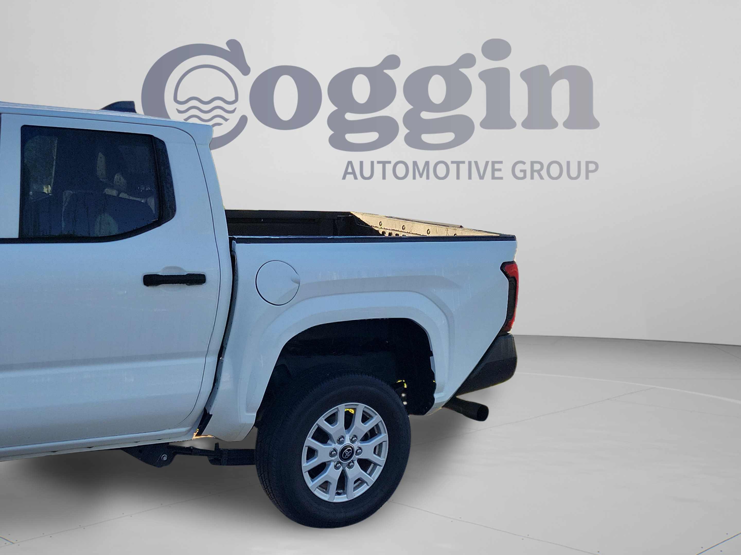 Used 2024 Toyota Tacoma SR RWD image 27