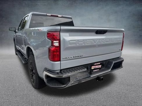 Used 2024 Chevrolet Silverado 1500 LT AWD/4WD image 9
