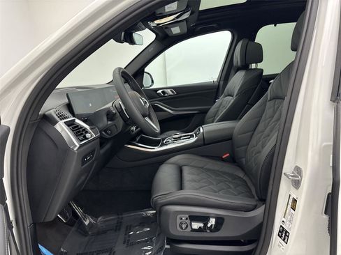 New 2026 BMW X5 M60i image 25