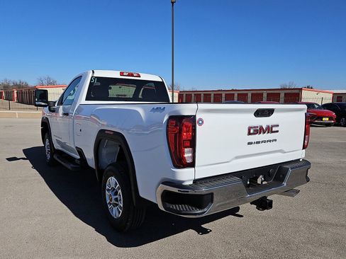 New 2026 GMC Sierra 2500 Pro w/ Convenience Package image 3