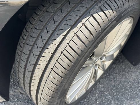 Used 2016 Hyundai Equus Signature RWD image 19